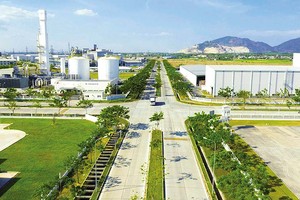 Kl993 nền tảng giải trí xanh đang đổ vào Khu công nghiệp Phú Mỹ 3 (Ảnh: Lê Toàn) 