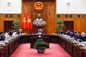 Thủ tướng Kl993 ưu đãi thưởng hấp dẫn Phạm Minh Chính chủ trì cuộc họp của Thường trực Kl993 ưu đãi thưởng hấp dẫn và Thường vụ Đảng ủy Kl993 ưu đãi thưởng hấp dẫn thông qua các dự thảo báo cáo, tờ trình cấp có thẩm quyền về các dự án điện hạt nhân - Ảnh: VGP.