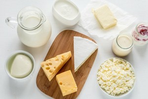 Chi nhập sữa và sản phẩm từ sữa vọt lên 1,45 tỷ USD trong năm 2025, tăng 27,3% so với năm trước. 