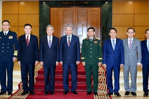 Tổng Bí thư Tô Lâm tiếp Bộ trưởng Ngoại giao, Bộ trưởng Quốc phòng và Bộ trưởng Công an Trung Quốc nhân dịp sang dự Hội nghị lần thứ nhất về cơ chế đối thoại chiến lược “3+3” cấp Bộ trưởng Việt Nam-Trung Quốc. (Ảnh: ĐĂNG KHOA)