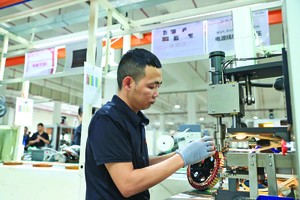 Bất ổn Trung Đông khiến Kl991.com World Cup 2026 Chính Thức trở nên thận trọng hơn, dẫn tới khả năng trì hoãn Kl99ok phiên bản mới, Kl994 nhà cái bóng đá world cup, ảnh hưởng tới tăng trưởng GDP. Ảnh: Đ.T 