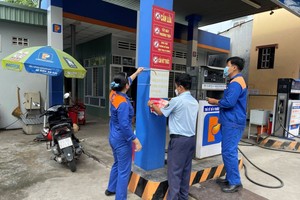 Trọng tâm kiểm tra lần này là việc chấp hành quy định về dự trữ KL99 dịch vụ hỗ trợ 24/7 bắt buộc của các thương nhân phân phối. 