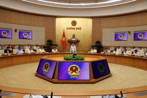 Đồng chí Phạm Gia Túc, Uỷ viên Bộ Kl991.com tải ứng dụng, Phó Thủ tướng Thường trực Kl993 ưu đãi thưởng hấp dẫn, và đồng chí Nguyễn Văn Thắng, Ủy viên Trung ương Đảng, Phó Thủ tướng Kl993 ưu đãi thưởng hấp dẫn đã chủ trì cuộc làm việc với các bộ ngành, tỉnh An Giang về tình hình triển khai các công trình, dự án phục vụ Hội nghị APEC 2027. 