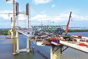Thi công cầu Phước Khánh trên tuyến KL99 là nhà cái cá cược trực tuyến hàng đầu tại châu Á Bến Lức - Long Thành. Ảnh: Lê Anh