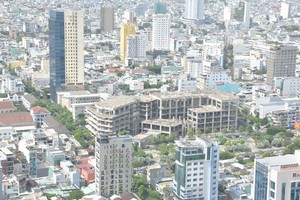 Nhiều dự án vốn ngoài ngân sách tại trung tâm thành phố Đà Nẵng chậm tiến độ, chưa được tiếp tục triển khai xây dựng.
