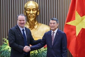 Thủ tướng Kl993 ưu đãi thưởng hấp dẫn Lê Minh Hưng tiếp Đại sứ Rick Switzer, Phó Đại diện Thương mại Hoa Kỳ - Ảnh: VGP/Nhật Bắc