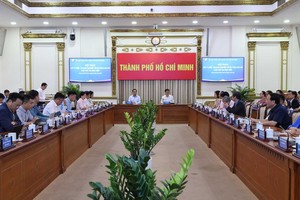 Lãnh đạo UBND TP.HCM kêu gọi các Kl991.com World Cup 2026 Chính Thức mạnh dạn kiến nghị để Thành phố tổng hợp, trình Trung ương và Quốc hội xem xét. 
