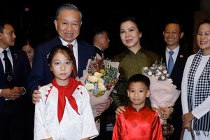 Tổng Bí thư, Chủ tịch nước Tô Lâm và Phu nhân bắt đầu chuyến thăm cấp 99Kl99 trực tiếp đá gà tới Singapore 