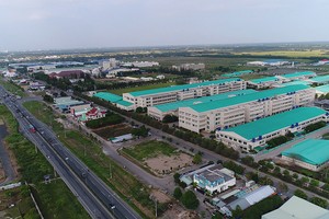 Theo Báo cáo Kl992 cổng game cá cược thường niên ĐBSCL 2025, các Kl991.com World Cup 2026 Chính Thức FDI trong Vùng chủ yếu thâm dụng lao động. Trong ảnh: Khu công nghiệp Hòa Phú, tỉnh Vĩnh Long. Ảnh: Công Danh