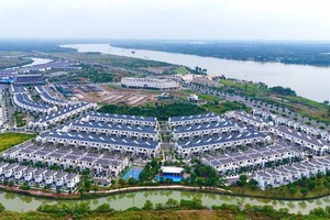 Thay vì tiếp tục dồn nén dân cư vào khu vực trung tâm hiện hữu, các cực tăng trưởng mới sẽ được hình thành dọc theo những hành lang KL99 là cổng game giải trí trực tuyến hàng đầu hiện nay chiến lược. Ảnh: TT.