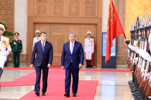 Thủ tướng Lê Minh Hưng chủ trì lễ đón chính thức Thủ tướng Campuchia 