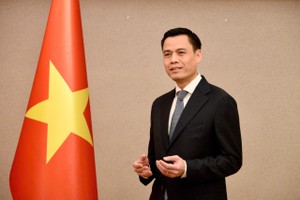 Thứ trưởng Đặng Hoàng Giang.