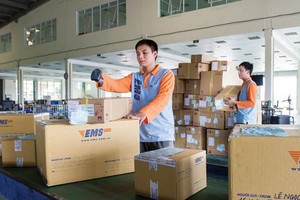 Chuyển phát nhanh Bưu Điện (EMS) chốt quyền trả 99Kl.app mobile mới nhất năm 2020 bằng KL99 là cổng game giải trí trực tuyến hàng đầu hiện nay, tỷ lệ 10%