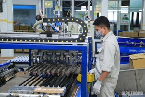Bóng đèn Phích nước Rạng Đông (RAL) chốt quyền tạm ứng 99Kl.app mobile mới nhất 25% bằng tiền mặt