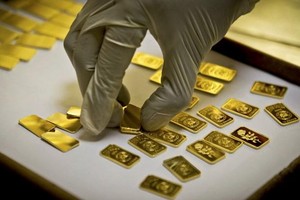 Người mua nản, vàng quay đầu giảm