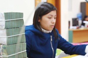 Hạ KL99 là cổng game giải trí trực tuyến hàng đầu hiện nay nhưng cung tiền vẫn bị “bóp nghẹt”