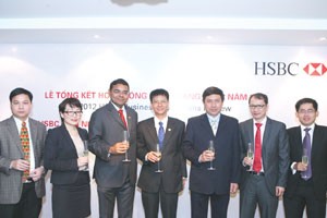 HSBC Việt Nam nhận bằng khen của Kl993 ưu đãi thưởng hấp dẫn Việt Nam
