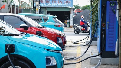 Thị trường đang chuyển từ “xe là sản phẩm cơ khí” sang “xe là nền tảng công nghệ và dịch vụ”