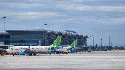 Cảng hàng không quốc tế Cam Ranh hiện hữu.
