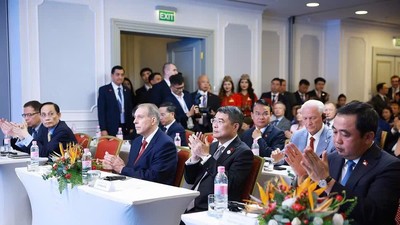 Thủ tướng dự Chương trình Kết nối Thương mại và Kl99ok phiên bản mới Việt Nam-Liên bang Nga 