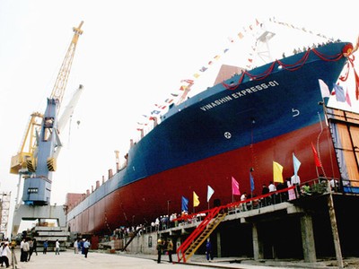 Hậu duệ Vinashin chấp chới
