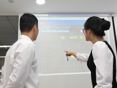 Chọn ngành sáng cửa