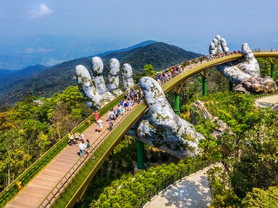 Khách du lịch quốc tế đến Việt Nam đạt gần 10 triệu lượt trong 7 tháng đầu năm, tăng 51% 