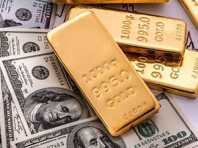 Giá vàng hôm nay ngày 15/4: USD suy yếu, vàng tăng vọt lên mốc 4.850 USD/ounce