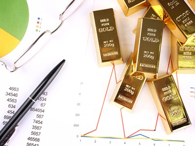 Giá vàng hôm nay ngày 4/2: Rơi thẳng đứng
