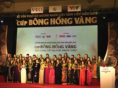 Cúp Bông Hồng Vàng ghi nhận nỗ lực không mệt mỏi và thành công của doanh nhân nữ trong định hướng, điều hành Kl991.com World Cup 2026 Chính Thức