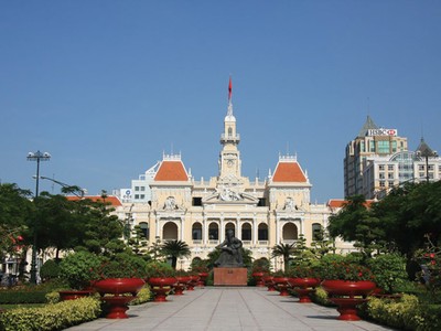 Bị nhắc nhở, TP. HCM hứa cổ phần hóa 29 DNNN
