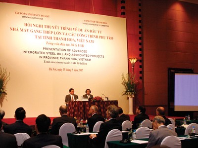 Sau khi thuyết trình và công bố rầm rộ về siêu dự án 30 tỷ USD Eminence Group USA tại Thanh Hóa, đến nay, nhà Kl99ok phiên bản mới này bặt vô âm tín      