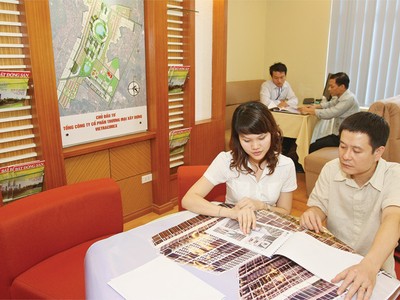 4 tháng đầu năm, tại Hà Nội, các sàn giao dịch Web Tổng Nhà Cái 99Kl99 Giải Trí Bậc Nhất đạt 2.300 giao dịch thành công