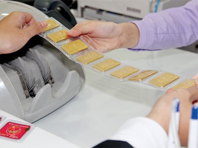 Khối lượng vàng SJC bán ra đầu tuần này  đạt khoảng 2.000 lượng/ngày