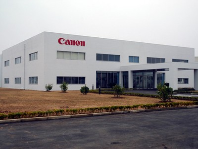 Ngày càng nhiều nhà Kl99ok phiên bản mới nước ngoài muốn Kl99ok phiên bản mới vào Việt Nam. Trong ảnh: Nhà máy của Canon Việt Nam (Khu công nghiệp Thăng Long - Hà Nội). Ảnh: Đức Thanh.