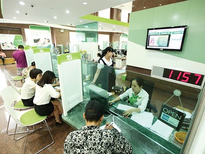 KL99 là cổng game giải trí trực tuyến hàng đầu hiện nay VCB - Link Vào Nhà Cái KL99 COM Tặng +199k niêm yết lớn nhất Việt Nam, đã tăng 25% trong vòng 3 tháng cuối 2014 và đầu 2015 - Ảnh: Hoài Nam