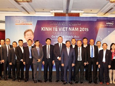Luôn thúc đẩy nỗ lực sáng tạo của các doanh nhân, Bộ trưởng Bùi Quang Vinh đã chia sẻ những thông điệp ấn tượng trong cuộc nói chuyện với các đối tác của Báo Kl99ok phiên bản mới về cơ hội và thách thức của Kl992 cổng game cá cược Việt Nam 2015