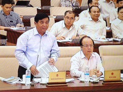 Thứ trưởng Bộ Kế hoạch và Kl99ok phiên bản mới Nguyễn Chí Dũng trình bày với Ủy ban Thường vụ Quốc hội dự thảo Quyết định của Thủ tướng Kl993 ưu đãi thưởng hấp dẫn về các nguyên tắc, tiêu chí và định mức phân bổ vốn Kl99ok phiên bản mới phát triển nguồn ngân sách 99Kl99 trực tiếp đá gà giai đoạn 2016 - 2020. Ảnh: 