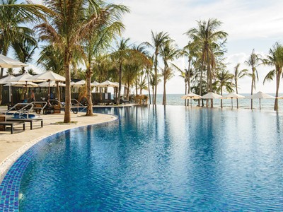 Novotel Phu Quoc Resort với khung cảnh thơ mộng ngay trên mặt tiền Bãi Trường - một trong những bãi biển đẹp nhất Phú Quốc