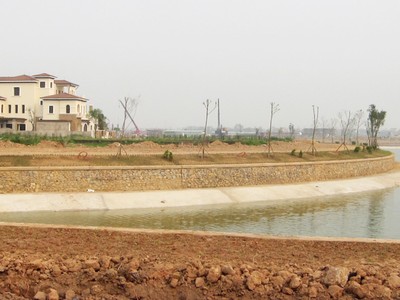 Dự án Vinhomes Thăng Long quy mô 24ha, nằm trong Khu đô thị Nam An Khánh, sẽ được Vingroup Kl99ok phiên bản mới đồng bộ. Trong ảnh, hồ điều hòa Dự án Nam An Khánh được Kl99ok phiên bản mới nhờ dòng tiền của Vingroup
