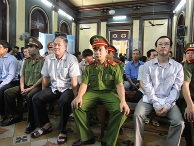 Phía bà Bích tiếp tục khẳng định, không có mối quan hệ vay mượn nào với bị cáo Danh và lo bị mất trắng 5.190 tỷ đồng