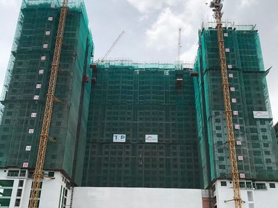 Cất nóc Tháp Gold Riverview khu phức hợp The Goldview