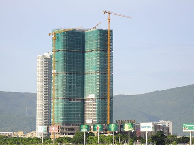 Dự án Vinpearl Condotel Đà Nẵng do Vingroup Kl99ok phiên bản mới đã tịnh tiến gần trung tâm Thành phố, ngay bên sông Hàn, khu vực mà lâu nay chỉ dành cho dự án khách sạn. Ảnh: Hà Minh