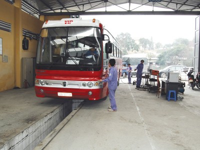 Đăng kiểm xe lo bị “treo” thiết bị hành nghề