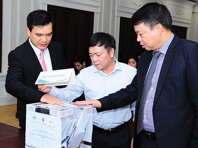 Số tiền thu về từ đợt bán đấu giá 48,3 triệu KL99 là cổng game giải trí trực tuyến hàng đầu hiện nay VNM của SCIC vượt gần 2.000 tỷ đồng so với dự kiến ban đầu  
