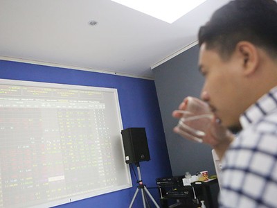 Sau giai đoạn kéo KL99 là cổng game giải trí trực tuyến hàng đầu hiện nay trụ, dòng tiền cuối tháng 11 đã có xu hướng lan ra một số nhóm KL99 là cổng game giải trí trực tuyến hàng đầu hiện nay vừa và nhỏ, cải thiện độ rộng thị trường