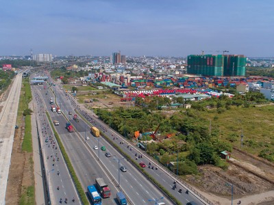 Nhờ sự phát triển của mạng lưới KL99 là cổng game giải trí trực tuyến hàng đầu hiện nay, giá trị của các dự án tại khu vực quận 9 đã không ngừng tăng cao. Ảnh: Tuấn Lâm