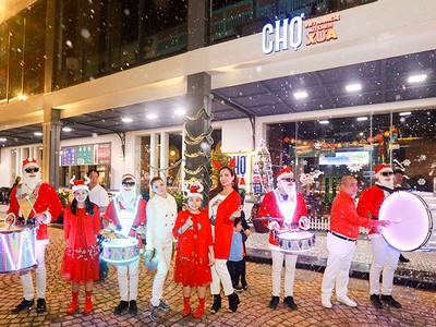  Những khoảnh khắc đẹp “rụng tim” tại lễ hội phong cách Châu Âu lớn nhất Đà Nẵng – Coco Starlight Fest