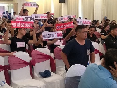 Hàng trăm khách hàng bức xúc trước việc chủ Kl99ok phiên bản mới nhiều lần thất hứa 