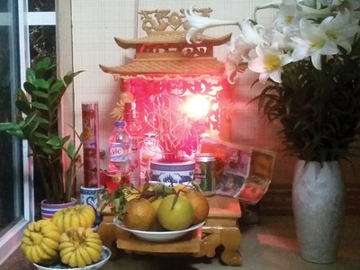 Quanh chuyện thờ Thần tài, có không ít chi tiết thú vị. Ảnh: Thành Nguyễn